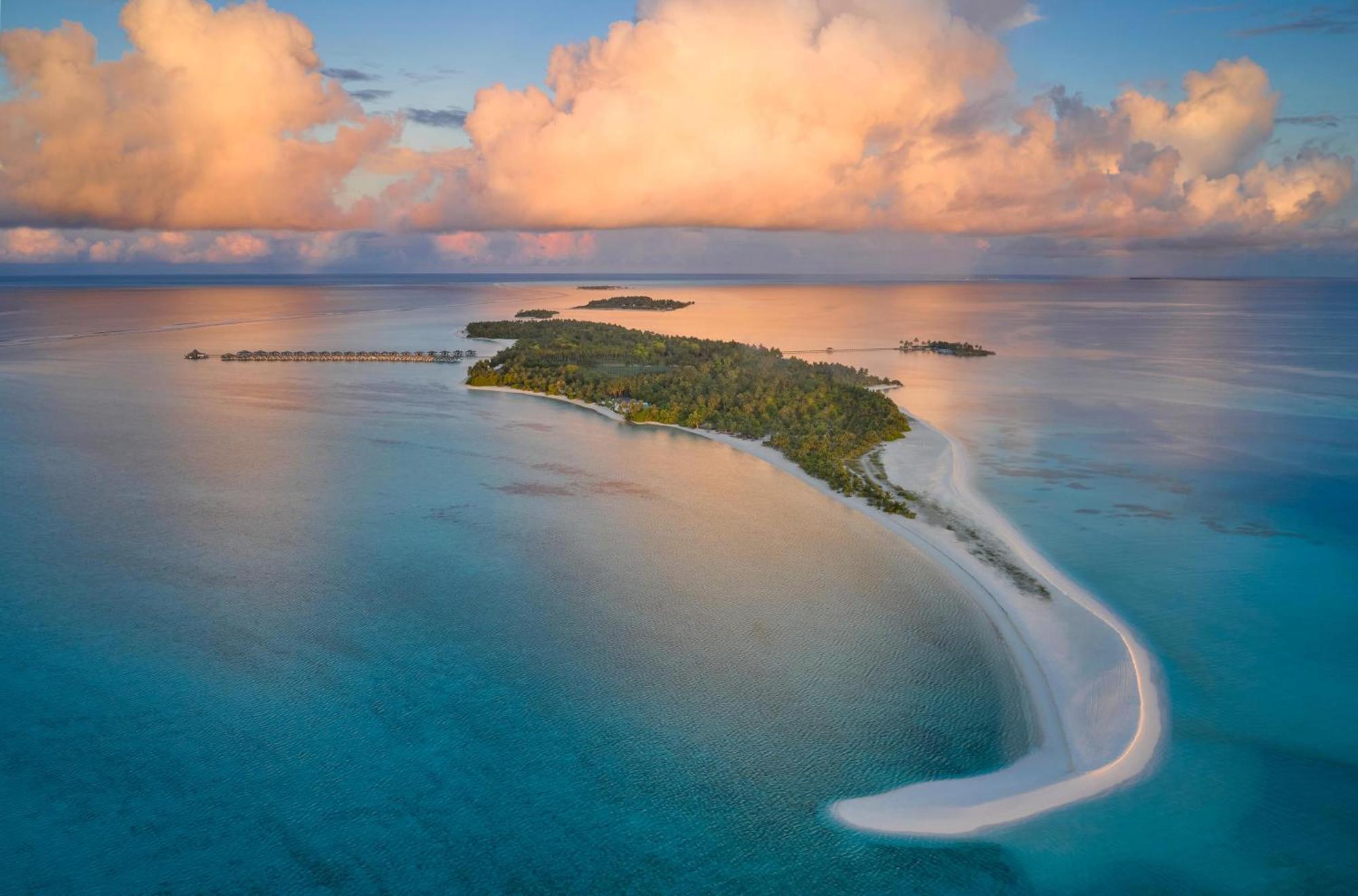 ซัน ไอแลนด์ รีสอร์ท แอนด์ สปา Maamigili Island ภายนอก รูปภาพ